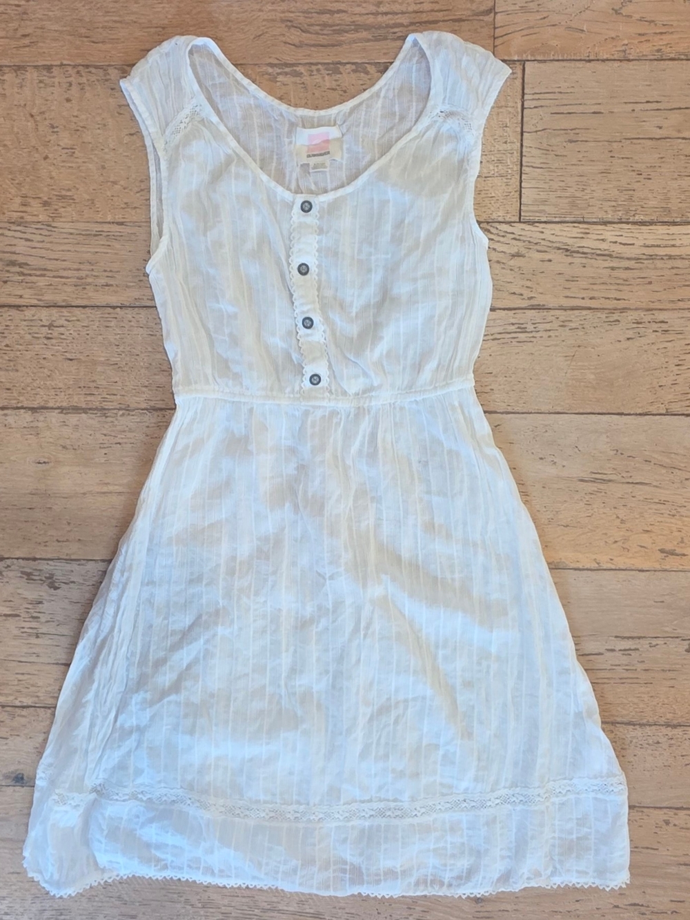 2000's Vintage Roxy Quiksilver White Eyelet Dress cottagecore fairycore